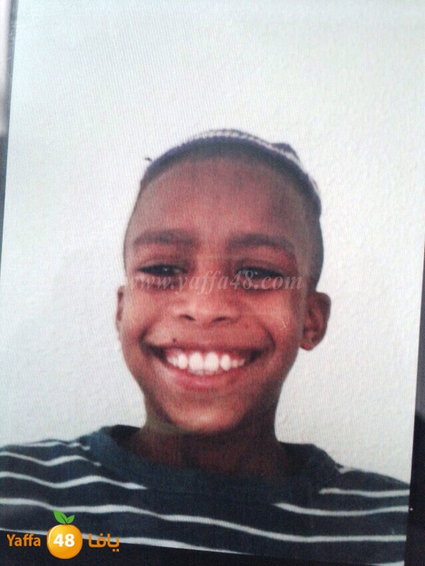 kid searching yaffa (3).jpg